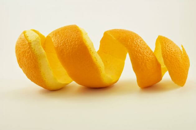 Appelsinskræl kan blege dine tænder