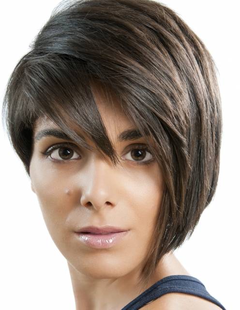 Kvinde med smalt ansigt