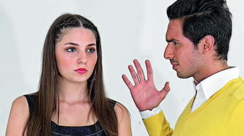 Par der ser utilfredse ud