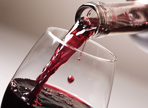 Vin der bliver haeldt op