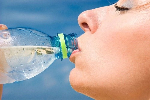 plastikflasker indeholder ofte skadelige stoffer