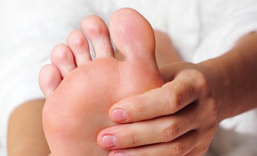 Lær hvordan du effektivt fjerner hård hud på fødderne