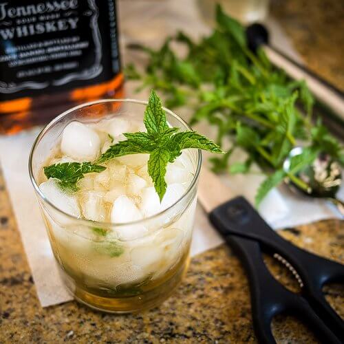 3-gargle-with-mint