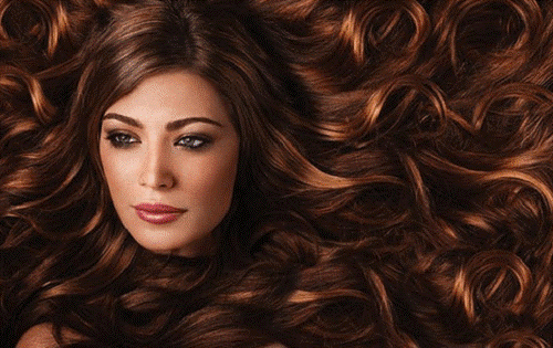 Kvinde med stort haar