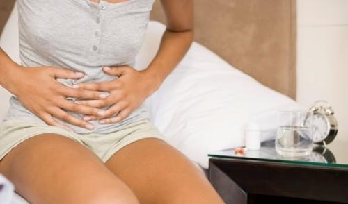 Kvinde med maveproblemer