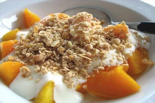Muesli og frugt