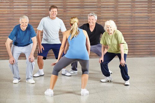 Gamle menesker der er vilde med zumba
