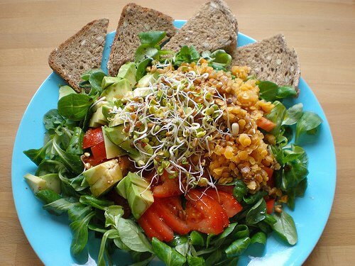 fuldkorn og salat
