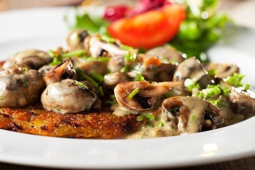 Genopvarm aldrig champignon