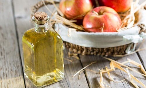 Opnå et naturligt vægttab med æblecidereddike.