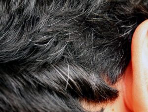6 hjemmemidler der kan hjælpe mod tidlige grå hår