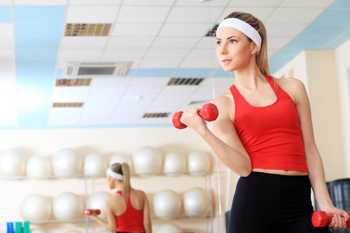 Med denne simple øvelse, kan du få en fastere barm.