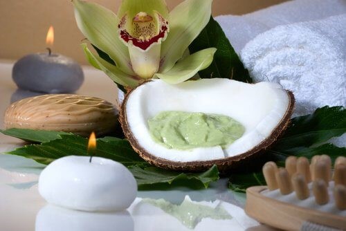 Avocado og kokos - bekaemp strithaar