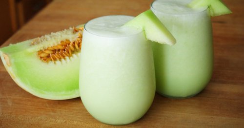 Melon, spinat og vindrue smoothie til trætte muskler