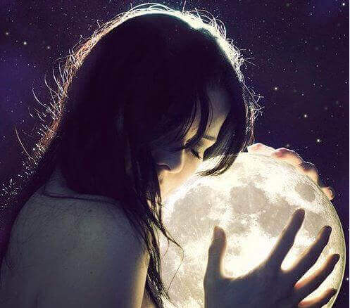 kvinde_moon