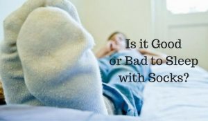 Er det sundt at sove med sokker på?