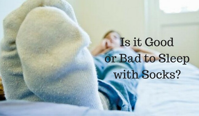 Er det sundt at sove med sokker på?