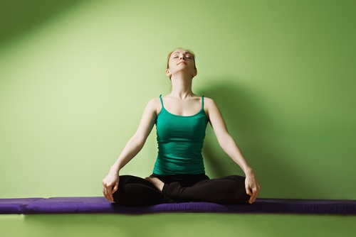 Yogastillinger handler også om vejrtrækninger