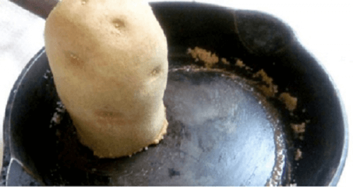 Rengoering med en kartoffel