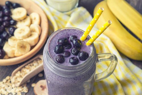 Smoothie med blaabaer