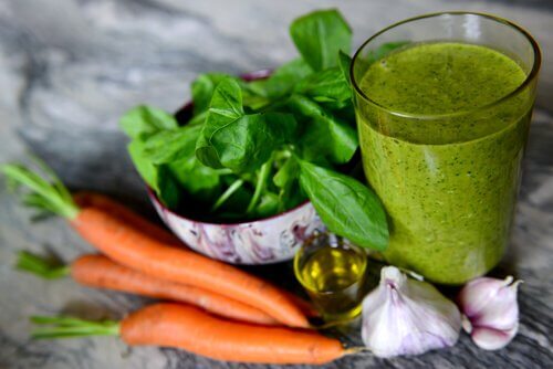 Gulerod spinat smoothie