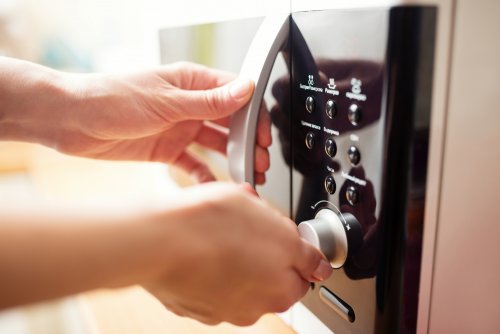 7 fødevarer, du ikke må opvarme i mikroovnen