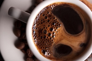 Kaffe kan være slemt og overdrevet brug kan føre til nyresten