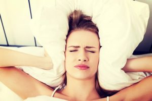 Almindelige årsager til hovedpine om morgenen