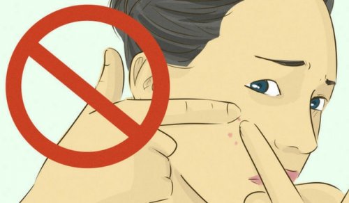 Kvinde der presser bumser