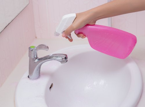 Tandpasta: det renser også dine vandhaner