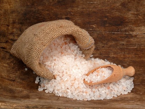 Pink himalayasalt har mange gode egenskaber - bl.a. at stoppe migræne