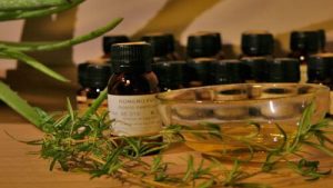 Hvordan du bruger æterisk olie til dine muskler og led