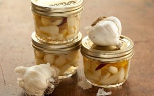 7 fødevarer, der hjælper med at sænke forhøjet blodtryk indenfor 15 dage