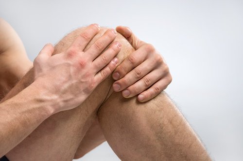 Ondt i knæet kan drage nytte af fordele ved knæartroskopi