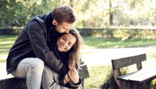 Kys er dejligt når du er forelsket