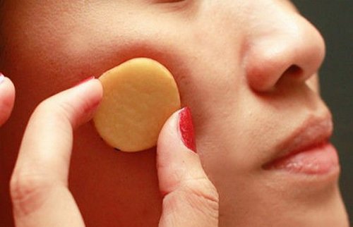 5 skønne fordele ved rå kartoffel for din hud