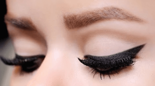 10 tips til at lægge eyeliner