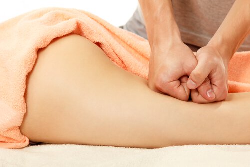 Massage på ben som behandling af lipedem
