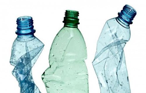12 sjove måder til at genanvende plastik flasker
