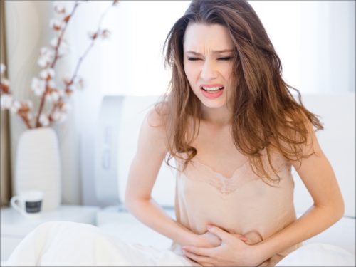 Kvinde med maveproblemer