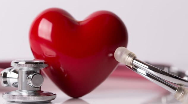 Et hjerte og et stetoskop