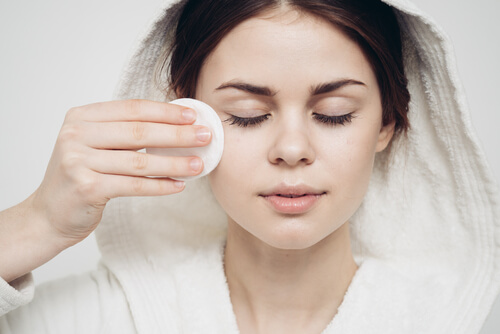 Kvinde med makeup