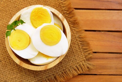 Spis æg uden at tage på