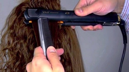 3 tips til at glatte dit hår uden at beskadige det