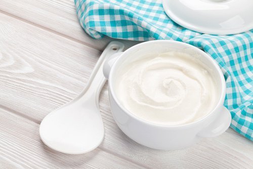 Naturlig hjemmelavet yoghurt, der er nem at lave