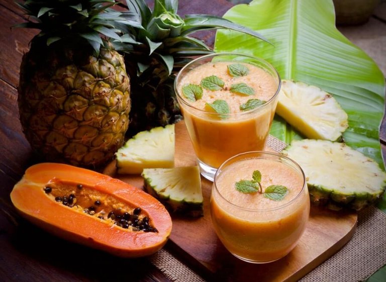 Papaya og ananas smoothie