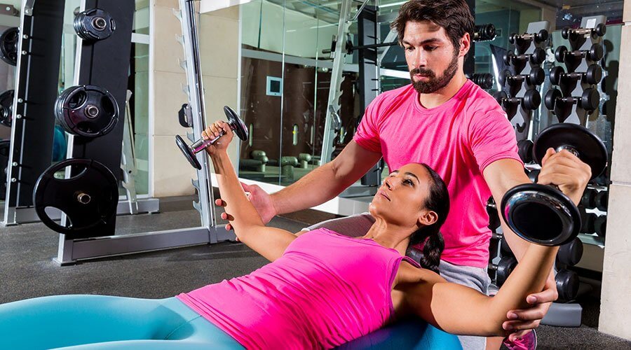 Armmuskel øvelser med vægte