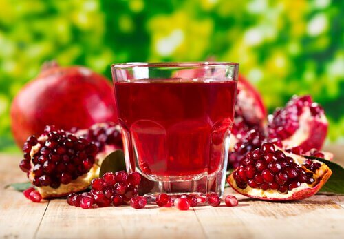 Drik granatæblejuice
