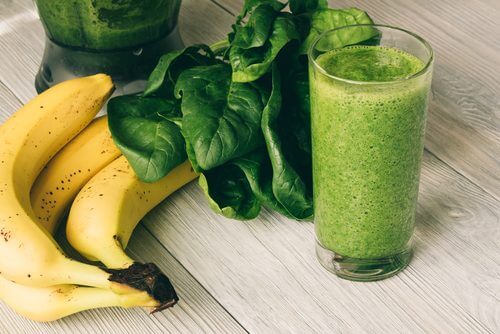 Bananer spinat og groen juice