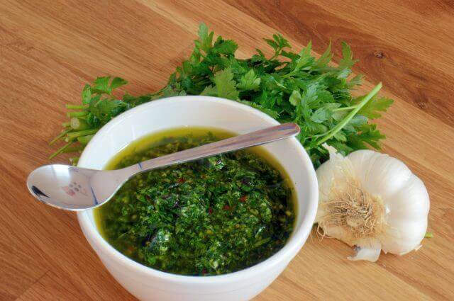 Lav din egen hjemmelavede chimichurri
